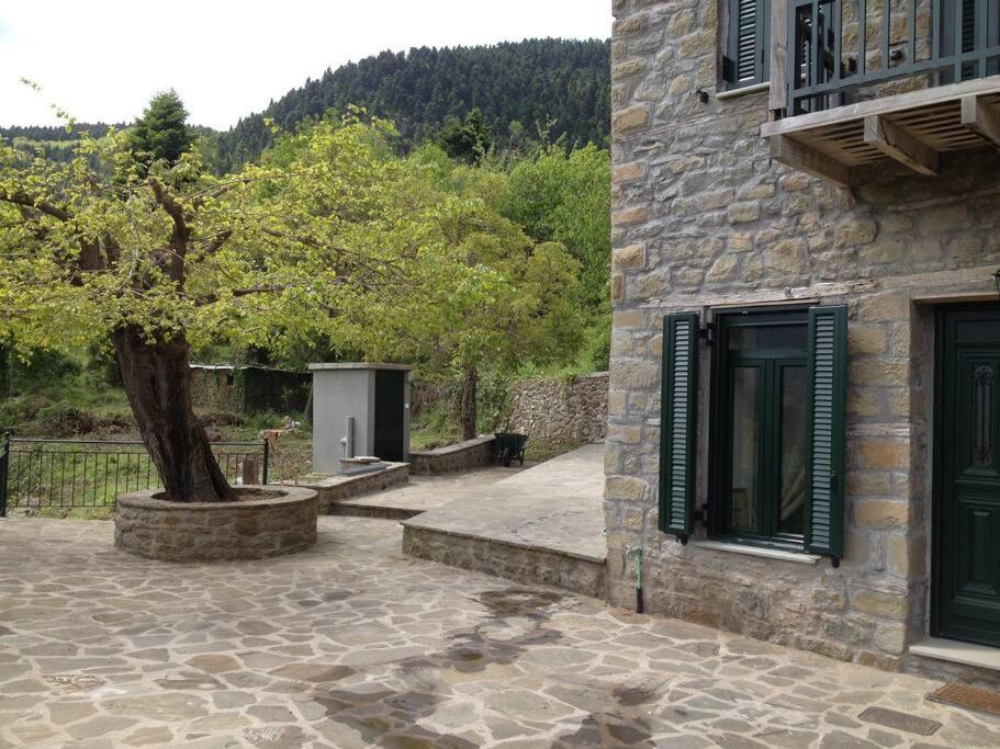 Δάφνη 1933, Λιθόχτιστο Αρχοντικό Στο Βουνό Villa อาโนคอรา ภายนอก รูปภาพ