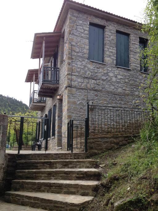Δάφνη 1933, Λιθόχτιστο Αρχοντικό Στο Βουνό Villa อาโนคอรา ภายนอก รูปภาพ